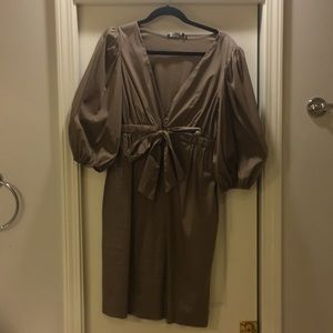 BCBG MAXAZRIA cocktail dress w/ statement sleeves